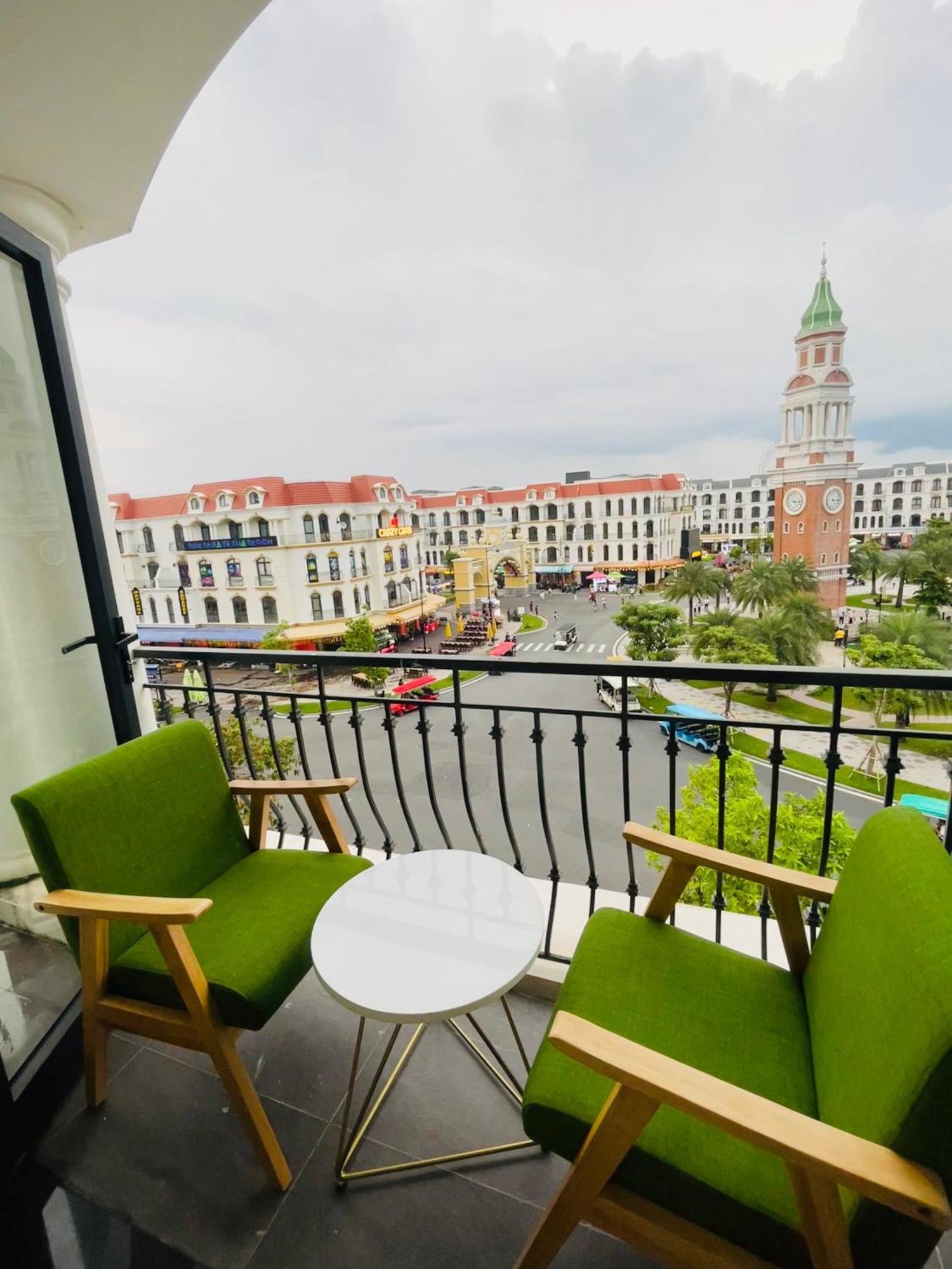 Thai Long Hotel Grand World Дуонг-Донг Экстерьер фото